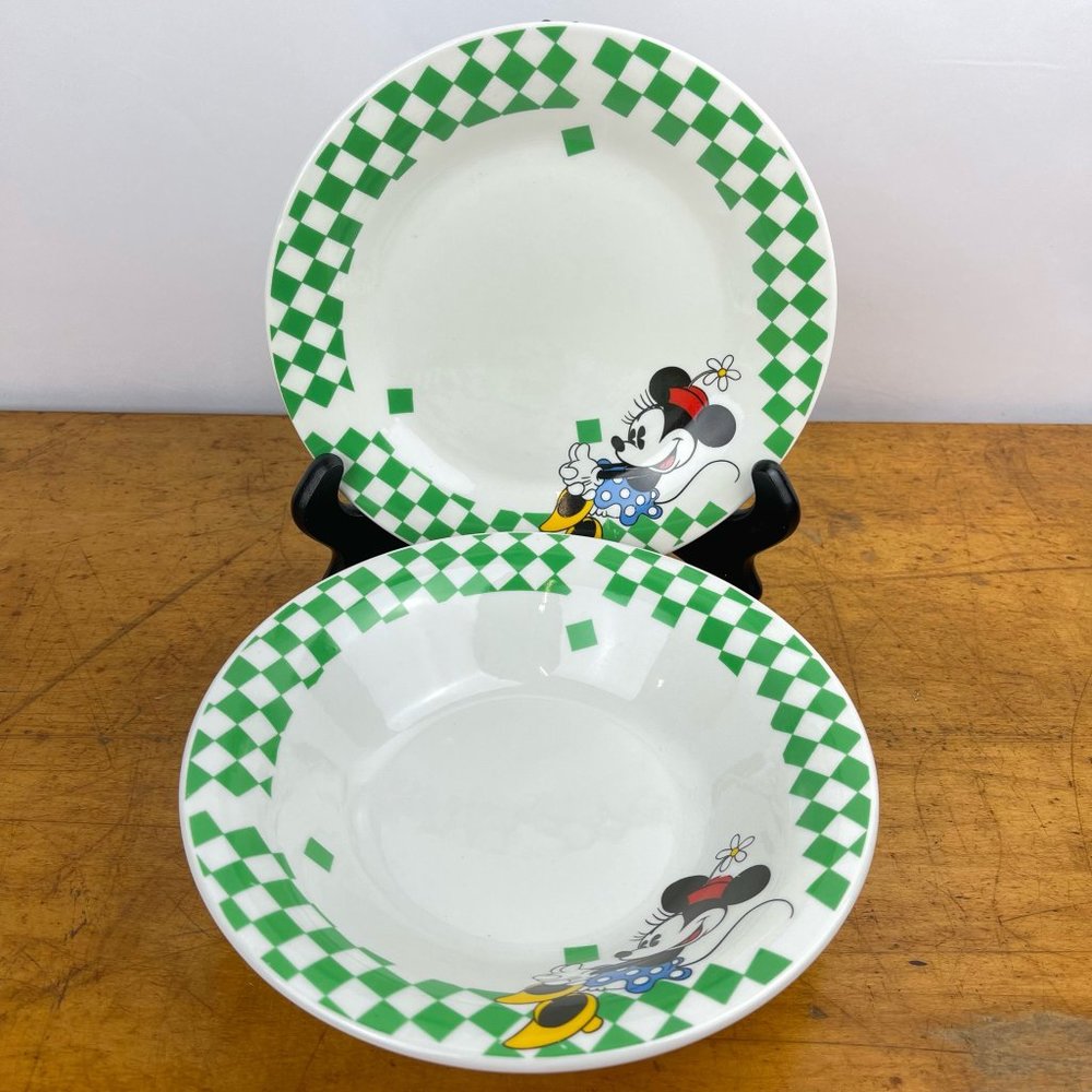 Mickey & Co Gabbay Minnie Mouse Green Plaid Bowl & Plate Set (5 Available)
